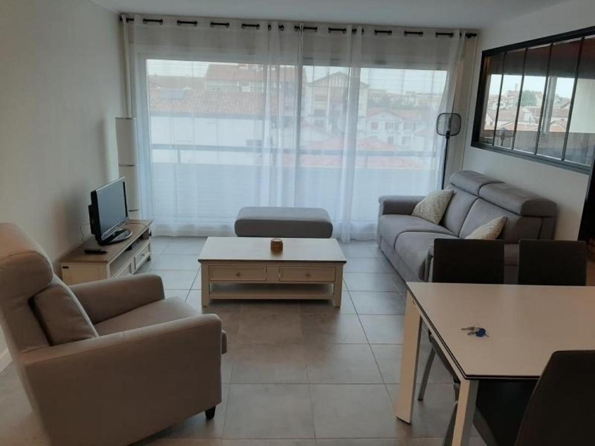 Appartement T3 Renove A 10 Min Du Centre-Ville Avec Balcon, Garage Et Wifi A Saint-Jean-De-Luz - Fr-1-239-584 Eksteriør bilde
